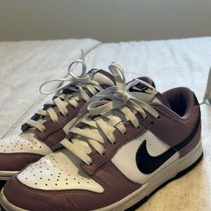 NIKE DUNK GREY AND WHITE